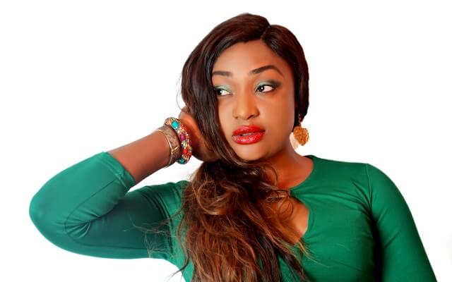 Lizzy Gold Onuwaje Biography - Age, Husband & Pictures