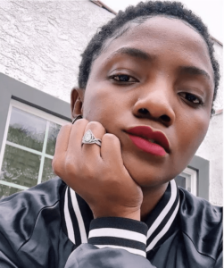 Simi Insults Fan Who Asked Her To Take Off Her Nose Ring