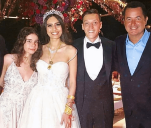 Mesut Ozil marries in turkey