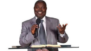 Pastor Kumuyi photo