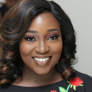 Abimbola Craig Profile: Age, Husband, Net Worth, Relationship, Weight Loss, mother, surgery, Pictures
