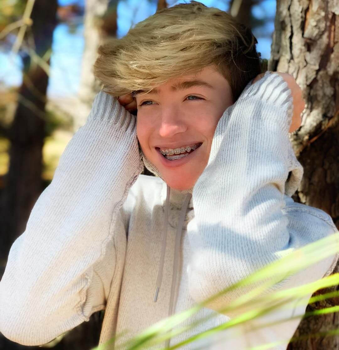 Cash Baker Biography Age, Height, Siblings, Net Worth, Songs
