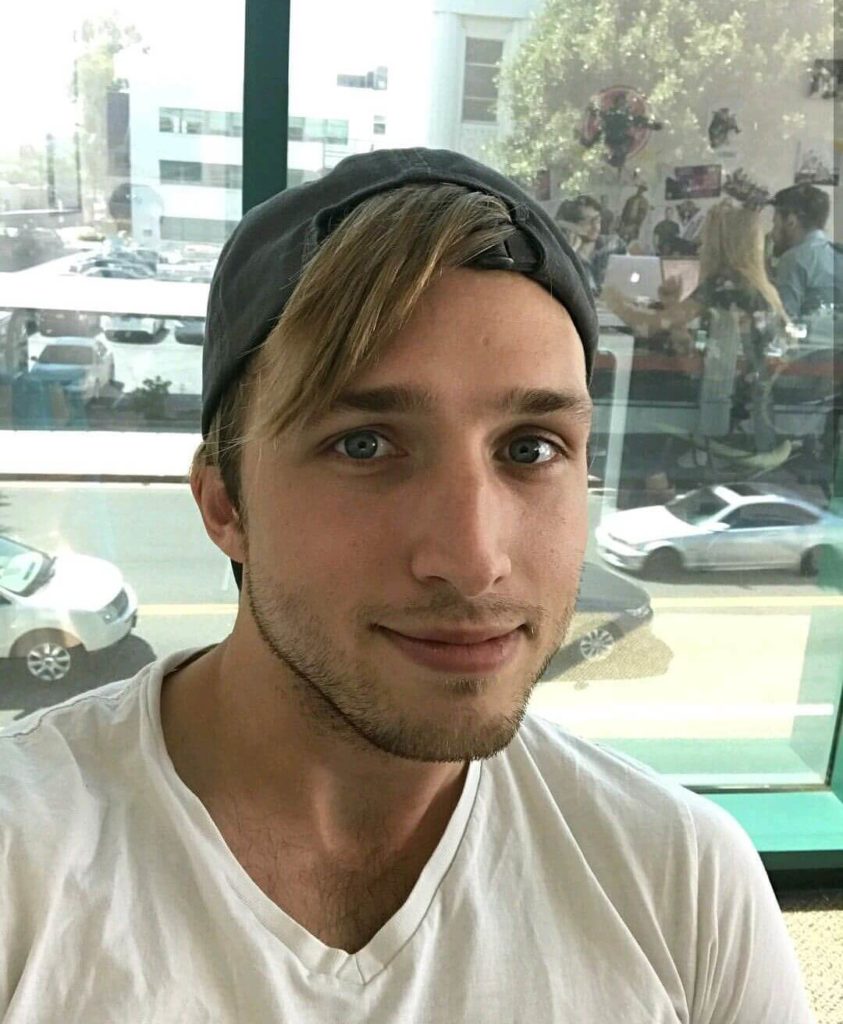 Shayne Topp Biography: Age, Height, Movies Net Worth & Pictures