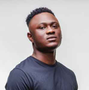 Moelogo Bio: Wikipedia, Age, Album, Songs & Pictures