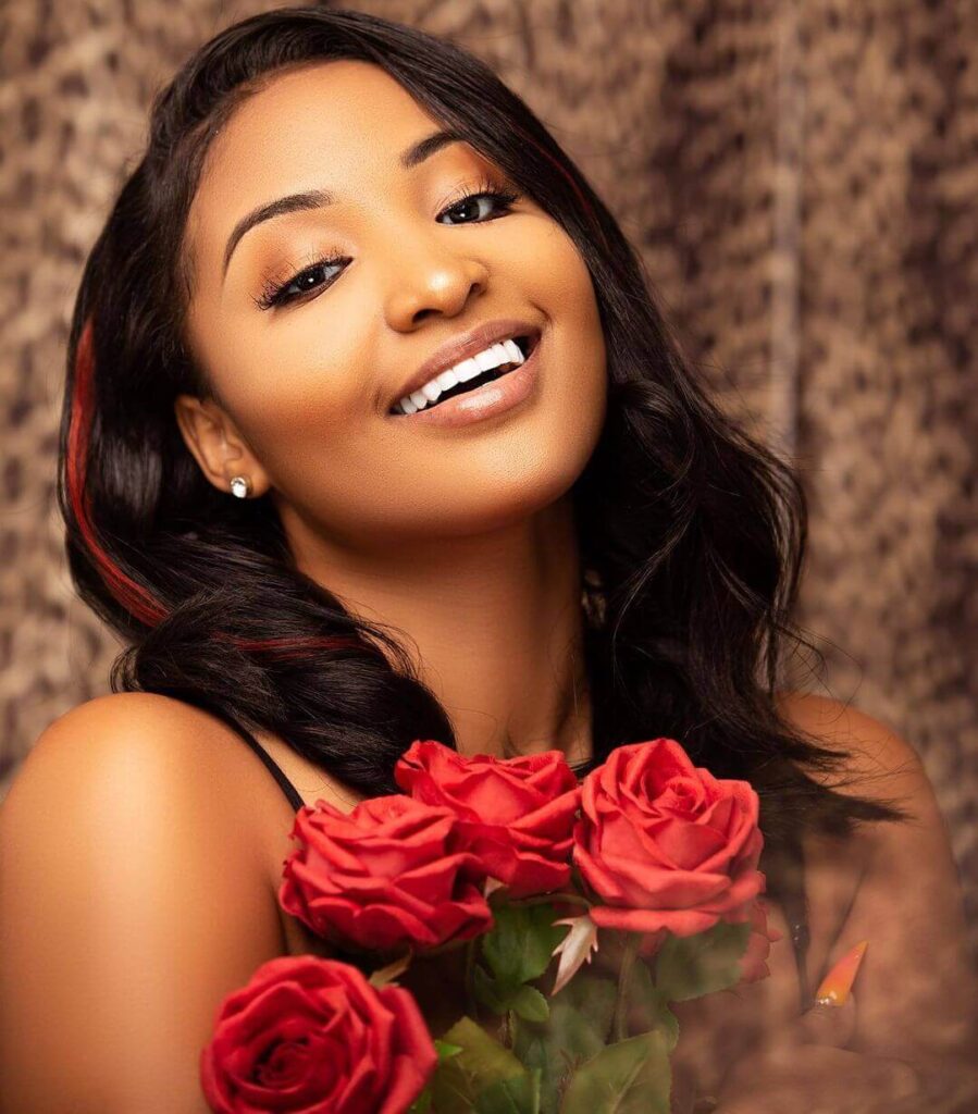 Shenseea Bio, age, songs, net worth & Pictures