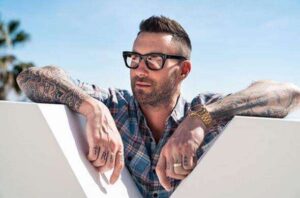 Adam Levine photo