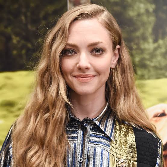 Amanda Seyfried Biography: Wiki, Age, Height, Husband, Movies, Net Worth