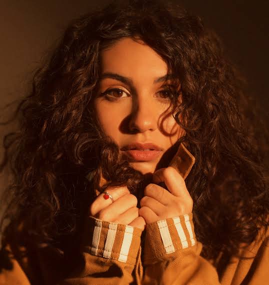 Alessia Cara Biography: Real Name, Age, Siblings, Parents, Family, Husband, Net Worth