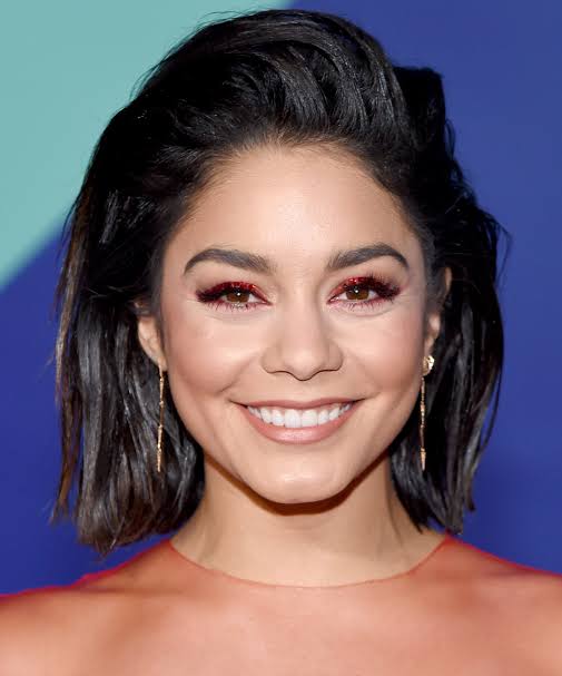 Vanessa Hudgens Biography: Age, Ethnicity, Husband, Movies, Net Worth