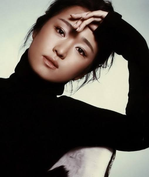 Gong Li Biography: Age, Height, Husband, Movies, Net Worth