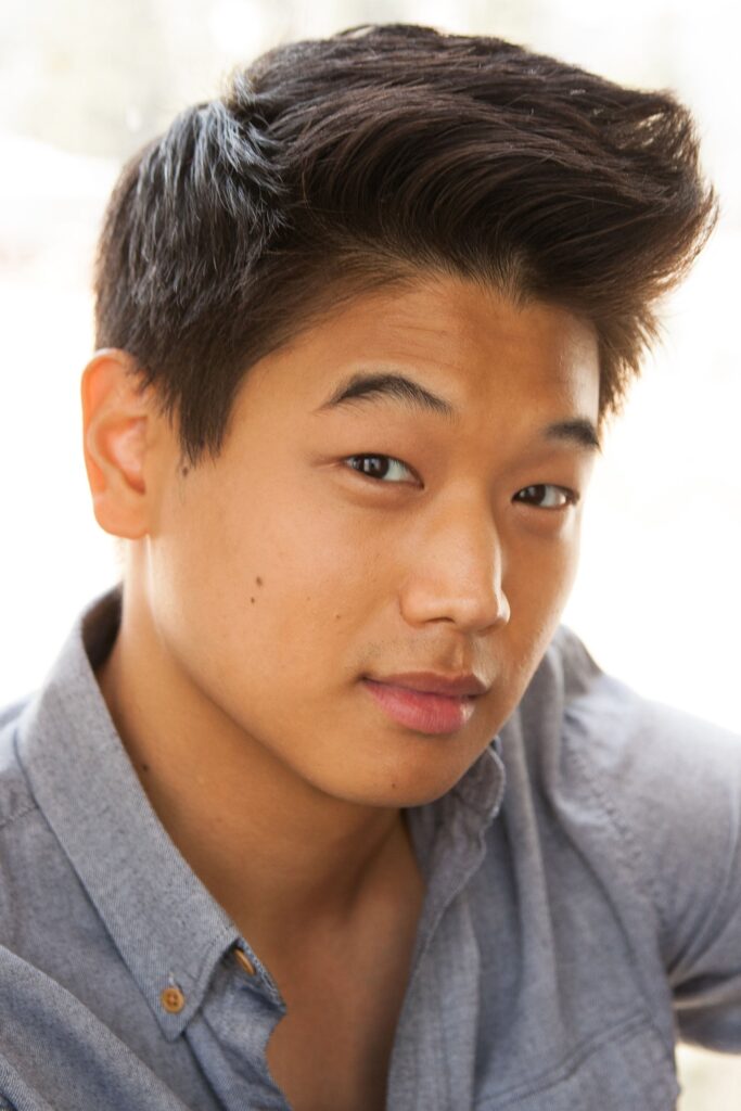 Ki Hong Lee Biography: Age, Height, Wife, Family, Children, Movies, Net Worth