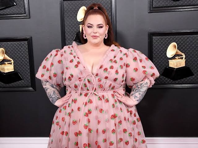 Tess Holliday Biography: Age, Height, Weight, Husband, Net Worth