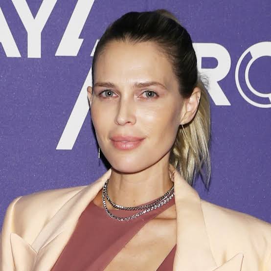 Sara Foster Biography: Age, Husband, Wedding, Ex-Boyfriends, Net Worth