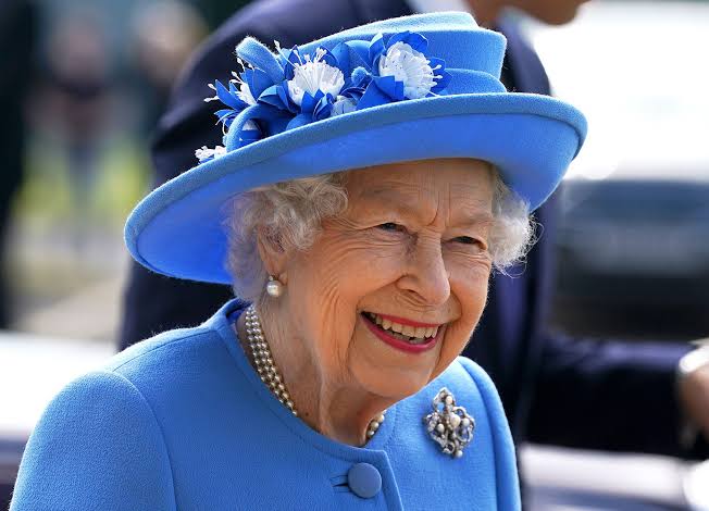 Queen Elizabeth II Biography: Wiki, Age, Husband, Children, Death, Net Worth