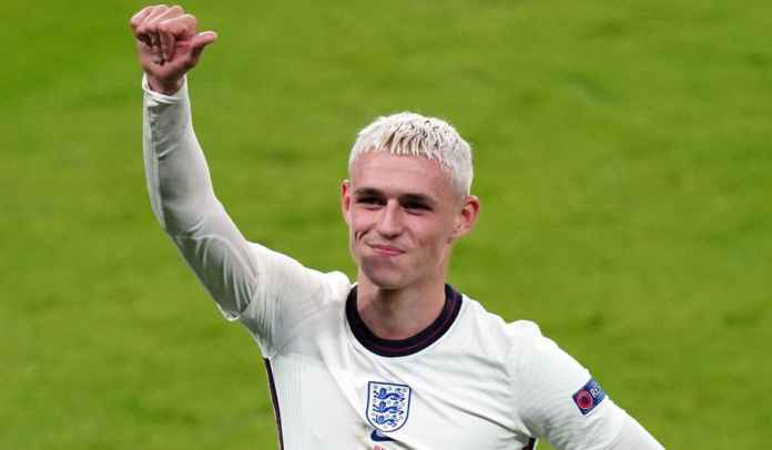 Phil Foden Biography: Age, Family, Wife, Son, Stats, Net Worth