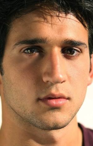 Darius Homayoun Biography: Wikipedia, Age, Partner, Ethnicity, Religion, Net Worth