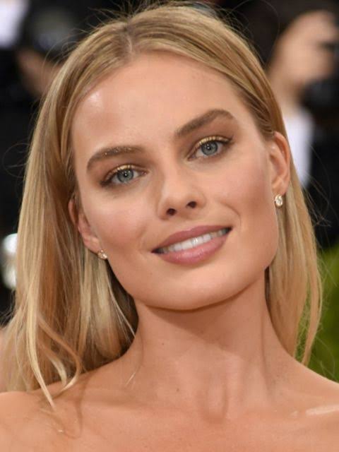 Margot Robbie Biography: Age, Siblings, Husband, Movies, Net Worth